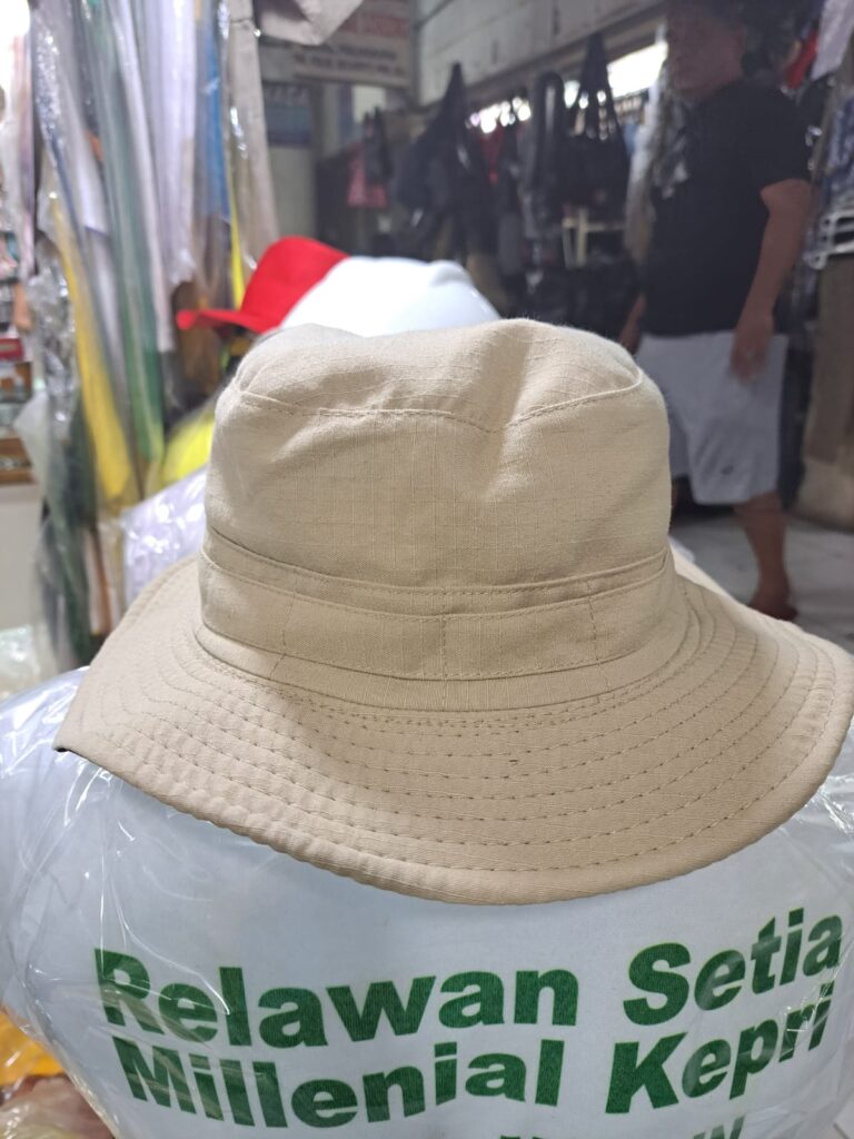 tempat pemesanan topi